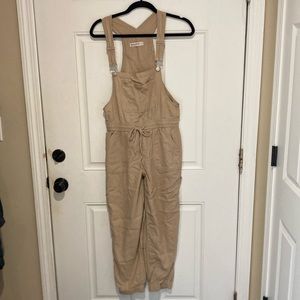 Women’s linen jogger, overalls, size medium, tan color by vanilla star